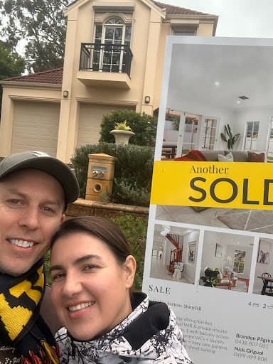 Search Mortgages — Customer photo